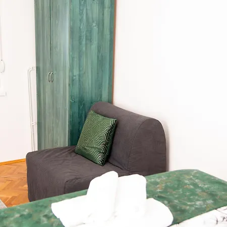 公寓 Cudna Suma 维尔蒂尼克