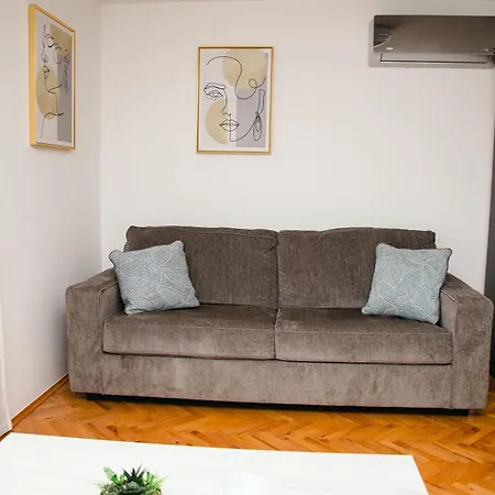 公寓 Cudna Suma 维尔蒂尼克